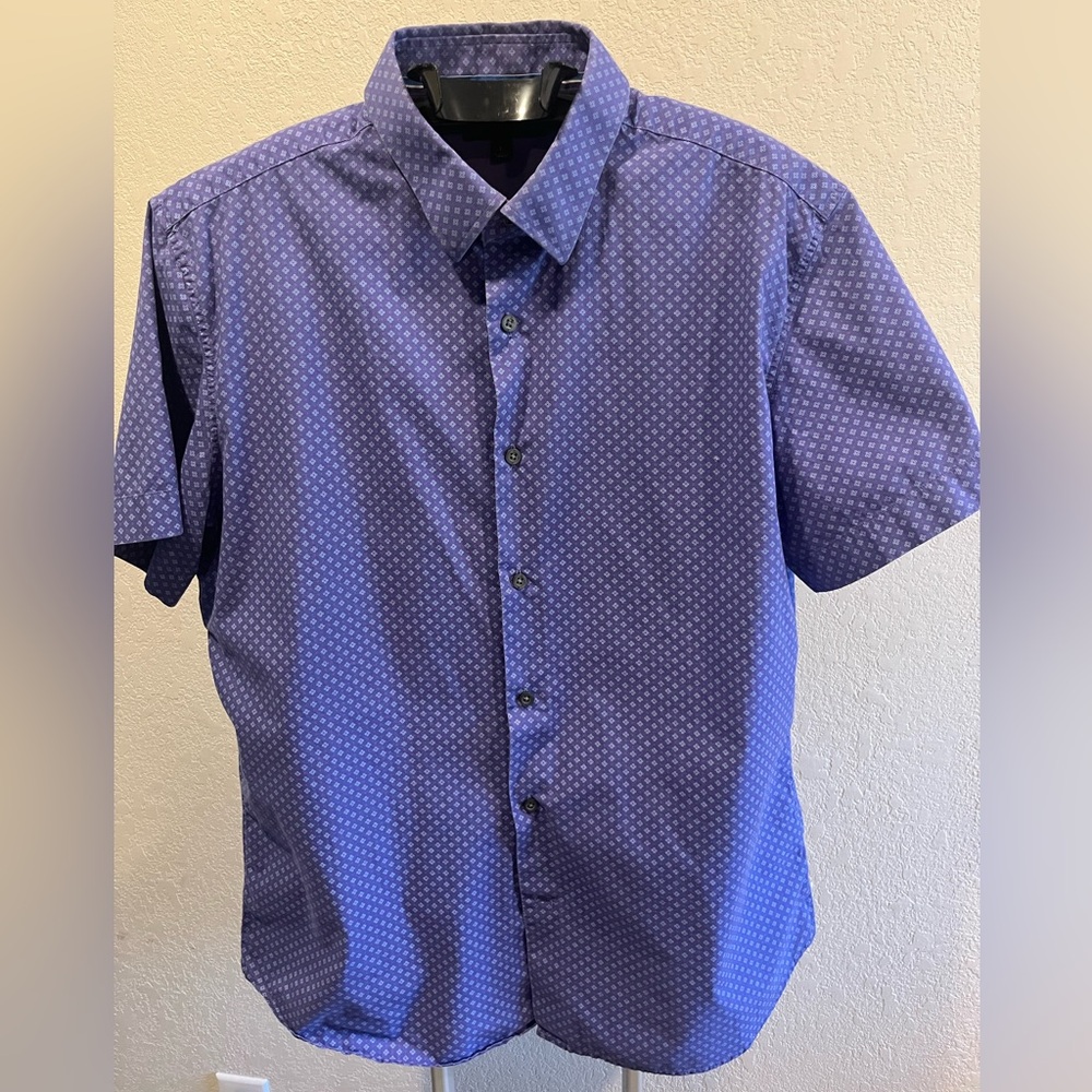 Banana Republic Men's Purple Patterned Button Down Shirt